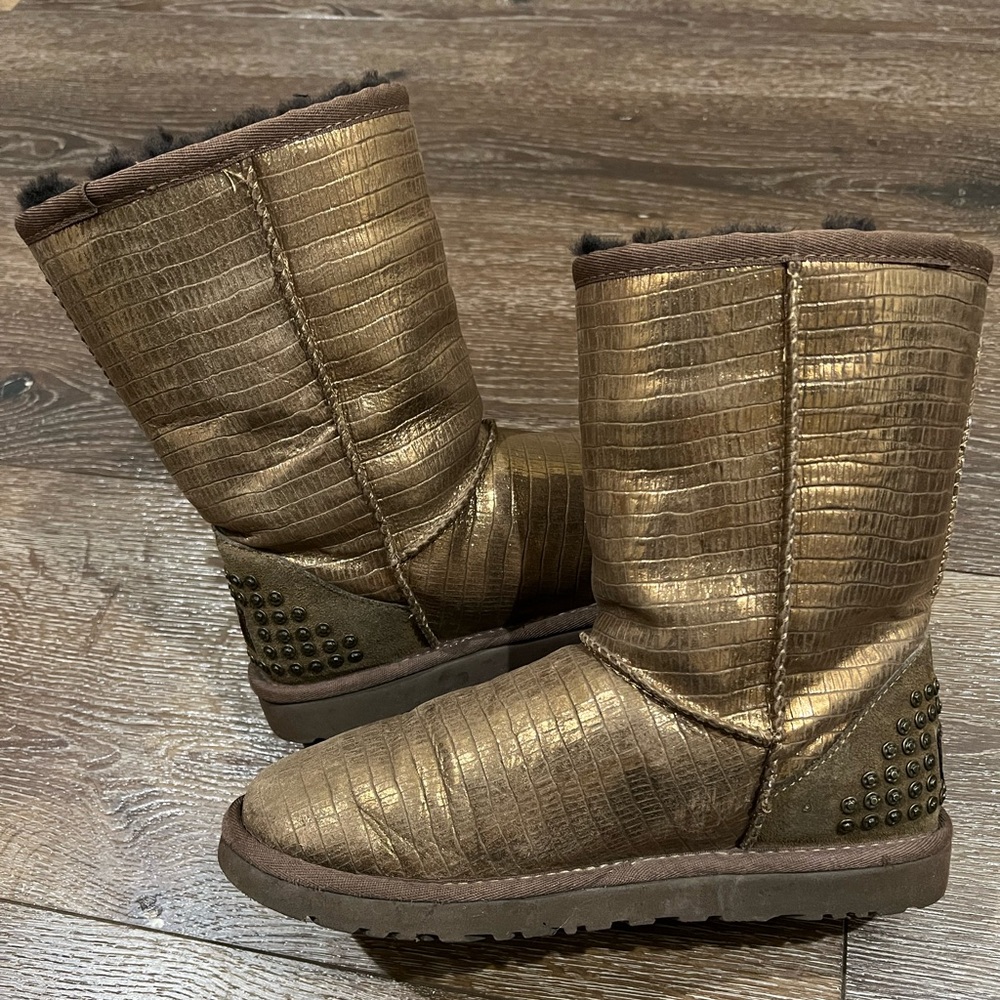 Ugg Australia stud winter boots size 6 brown/gold
